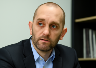 Titlu: "Dragoș Damian: Îndemn pentru specialiști să rupă tăcerea și să provoace schimbarea