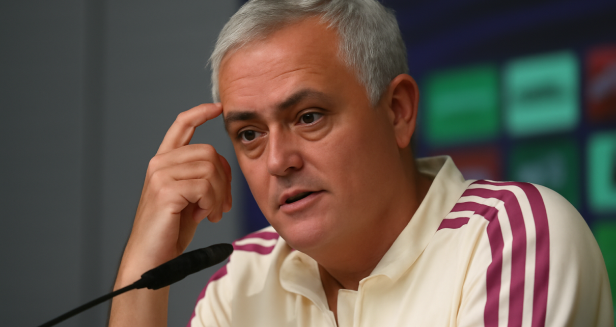 **Titlu:** "Mourinho îl susține pe Kylian Mbappé pentru Balonul de Aur: „Este cel mai bun jucător din lume”